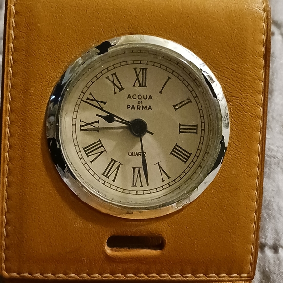 VINTAGE & RARE | Acqua Di Parma Wallet Watch - Picture 10 of 13
